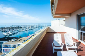 Superb BRIGHT accommodation near the MARINA